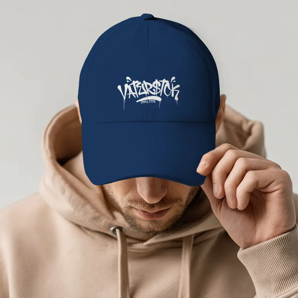 Signature Tag – Oxford Navy Dad Cap – Streetwear für Väter – Frontansicht | Vaterstück