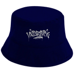 Signature Tag – Navy Anglerhut – Streetwear für Väter – Frontansicht | Vaterstück