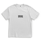 Distorted – White Oversize T-Shirt – Streetwear für Väter – Frontansicht | Vaterstück