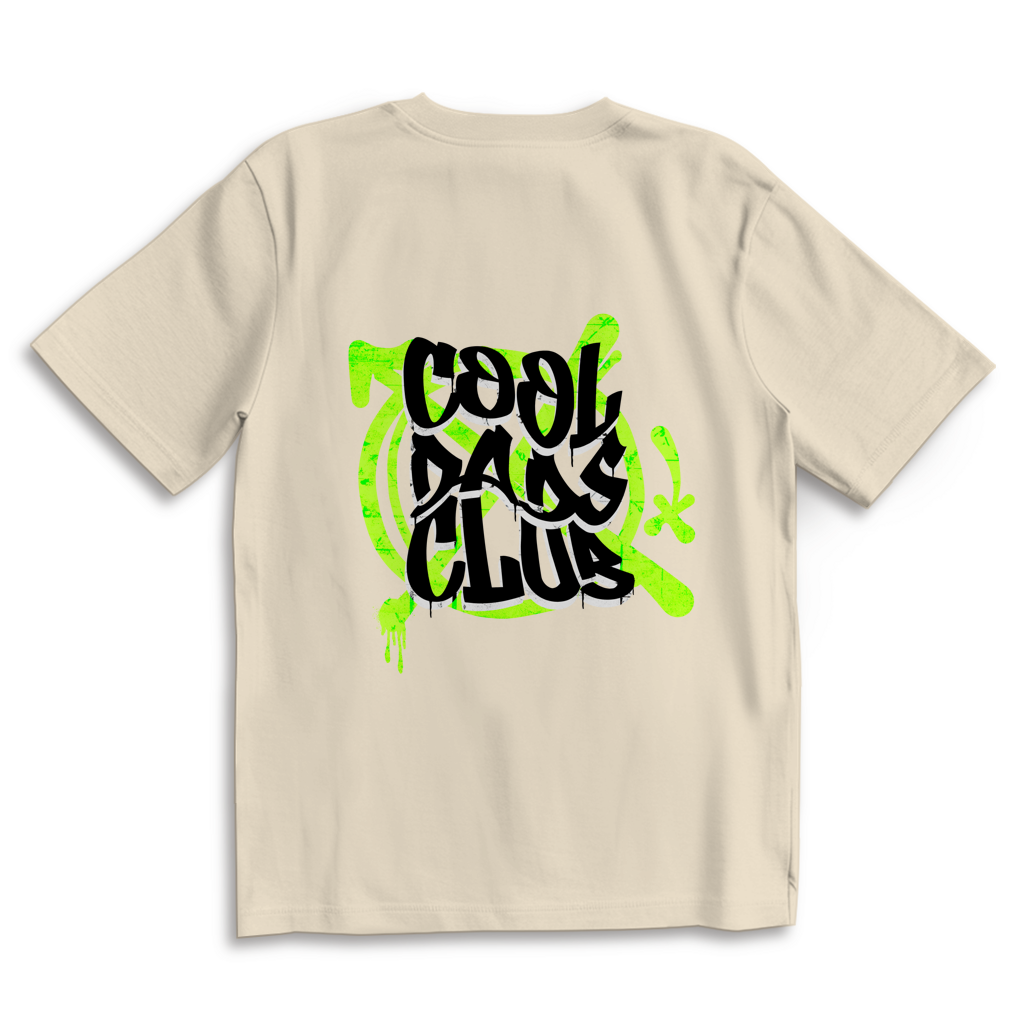 Cool Dads Club Graffiti – Sand Oversize T-Shirt – Streetwear für Väter – Rückenansicht | Vaterstück