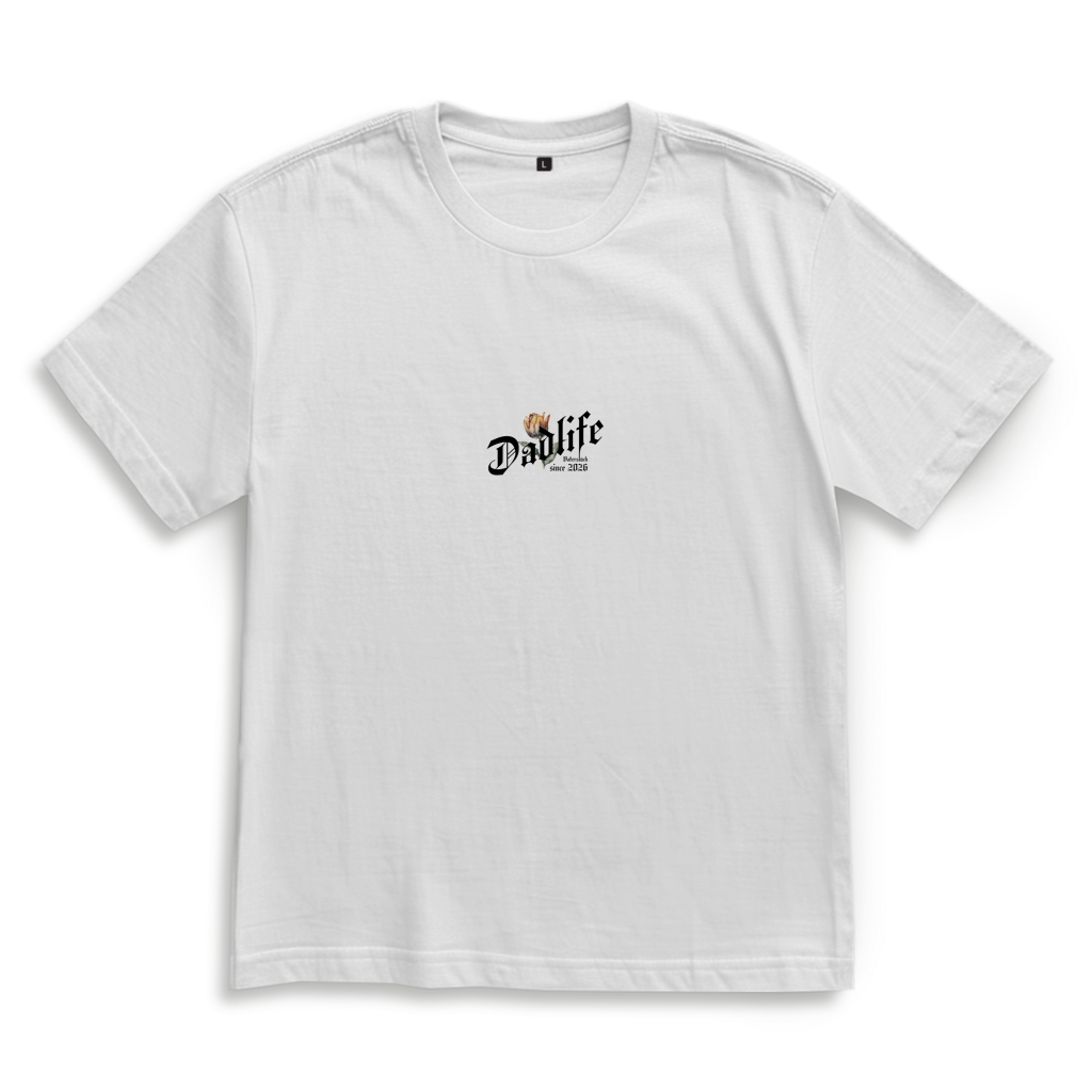 Dadlife – White Oversize T-Shirt – Streetwear für Väter – Frontansicht | Vaterstück