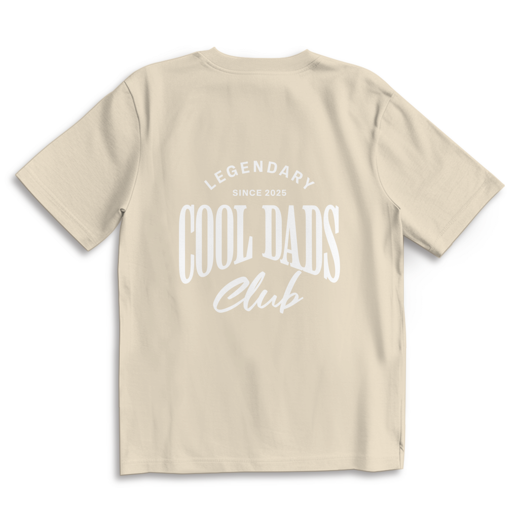 Legendary Cool Dads Club – Black Oversize T-Shirt – Streetwear für Väter – Rückenansicht | Vaterstück