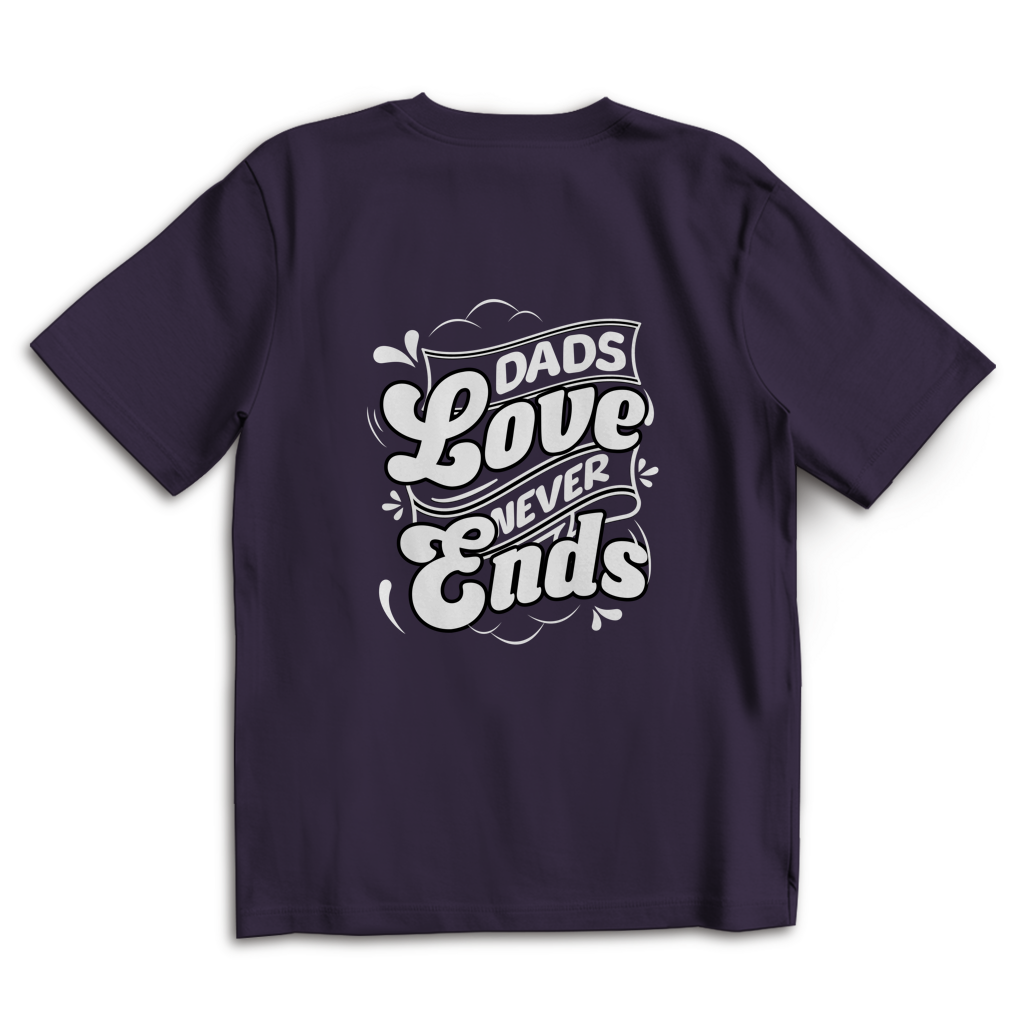 Dads Love Never Ends – Purple Night Oversize T-Shirt – Streetwear für Väter – Rückenansicht | Vaterstück