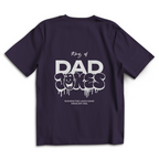 King of Dad Jokes – Purple Night Oversize T-Shirt – Streetwear für Väter – Rückenansicht | Vaterstück