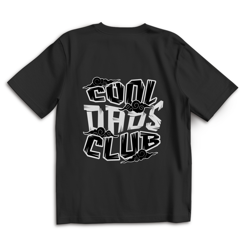 Cool Dads Club Manga – Black Oversize T-Shirt – Streetwear für Väter – Rückenansicht | Vaterstück