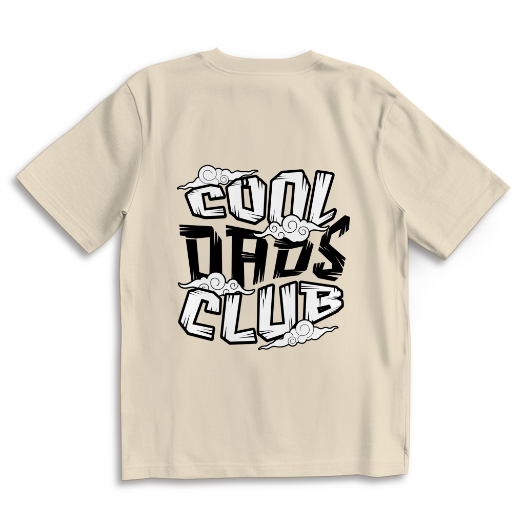 Cool Dads Club Manga – Sand Oversize T-Shirt – Streetwear für Väter – Rückenansicht | Vaterstück