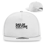 Dad of Culture – White Snapback Cap – Streetwear für Väter – Frontansicht | Vaterstück