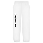 Cool Dads Club Typo2 – White Oversize Sweatpants – Streetwear für Väter – Frontansicht | Vaterstück