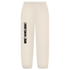 Cool Dads Club Typo2 – White Sand Oversize Sweatpants – Streetwear für Väter – Frontansicht | Vaterstück