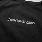 Cool Dads Club Typo2 – Oversize T-Shirt – Streetwear für Väter – Detailansicht | Vaterstück